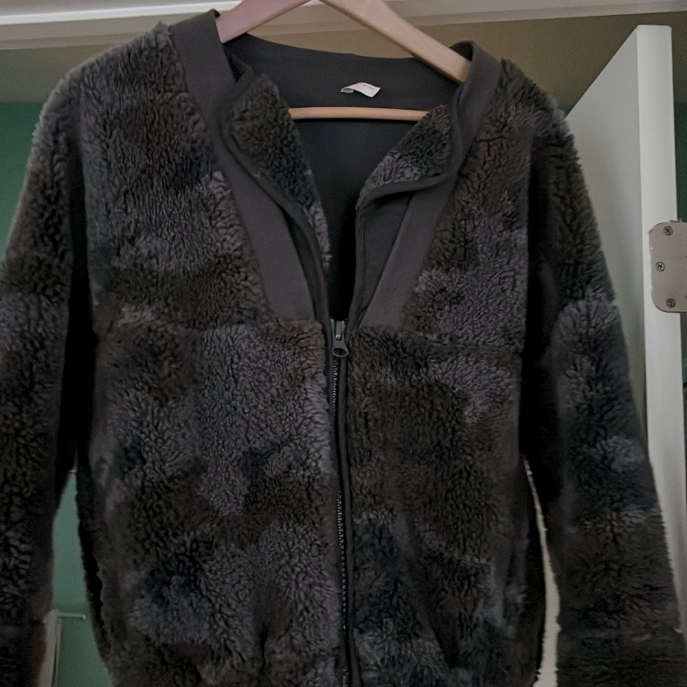 Free People Movement Women's Camo Everest Sherpa Fleece Jacket-Size Small